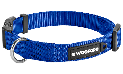 Slitesterk Hundehalsbånd i Nylon Stoff Blått justerbart hundehalsbånd med solid D-ring i metall, lett nylon for komfort og feste av id brikke hund.