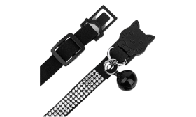 Luksuriøst halsbånd til katt med strass og hurtigutløsende mekanisme Luksus svart brytbar kattehalsbånd med krystaller, justerbart og lett for komfort, svart bjellefesting.