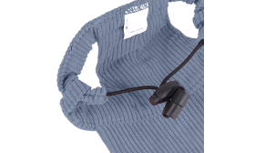 Pustende Hundesportslue for Sommeren Corgi som bærer en pustende blå ribbet hundehatt, justerbar spenne sikrer en trygg passform.