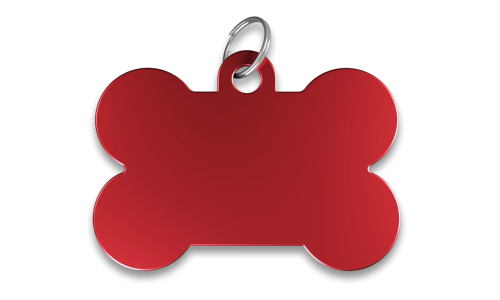 Rød benformet id brikke hund med glatt overflate og sølvring, tilpasset med inngravert hundenavn.
