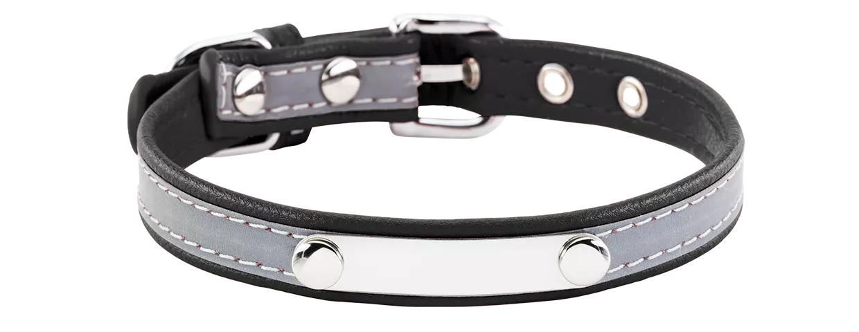 Gravert Hundehalsbånd med Refleks Reflekterende svart hundehalsbånd med innebygd ID-plate, 27-34 cm langt og 1,5 cm bredt, for personlig inngravering.